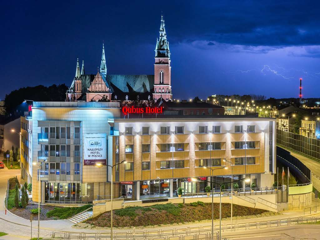 Qubus Hotel Kielce Exterior foto